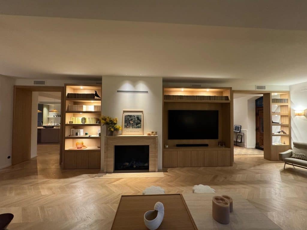 Bibliothèque et meuble TV en chêne massif